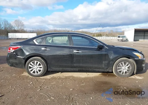 2015 Nissan Altima 2.5 from USA, damaged, VIN 1N4AL3AP9FC153580